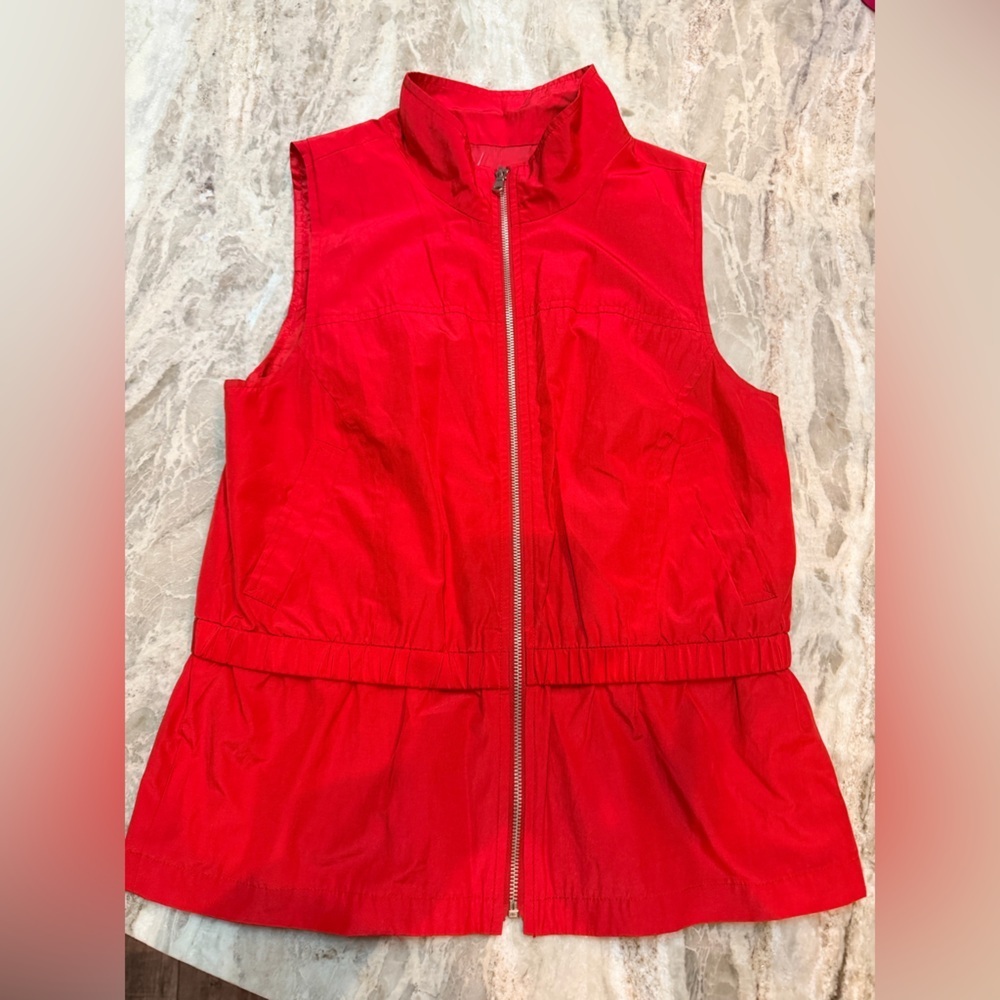 Erin London Red Zip Front Sleeveless Vest Women’s Small